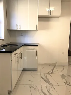 Rented by Lang Realty LLC | media 21