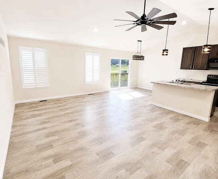 102 Doctrine Dr — Photo 3