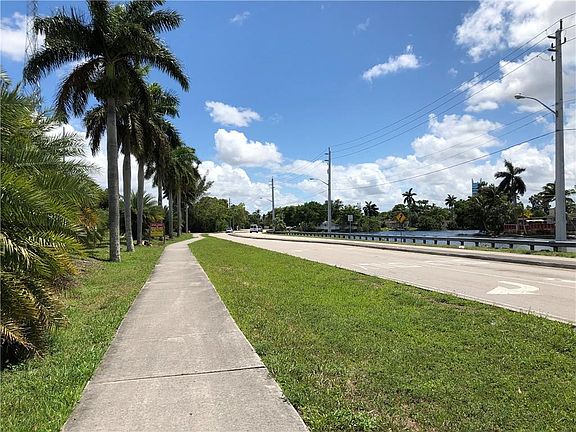 5th image of 3990 Griffin Road