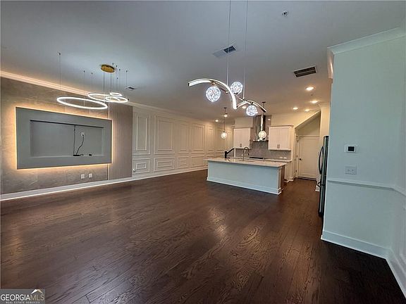 4th image of 1190 Harper Cove Dr