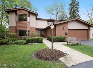 680 Old Trl, Highland Park, IL 60035