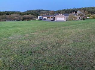 2096 NW Crosby Ave, Oak Harbor, WA 98277