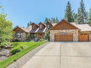 2070 NW Pinot Ct, Bend, OR 97703