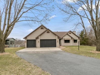W14116 Selwood Drive, Prairie Du Sac, WI, 53578