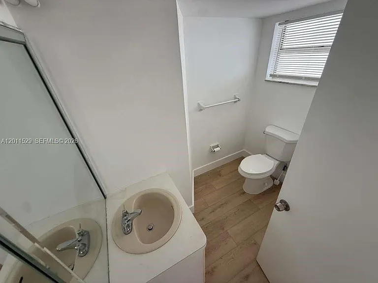 1750 NE 191st St #508-2 — Photo 20