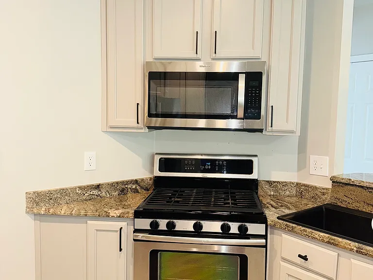 2887 Montview Dr SW — Photo 9