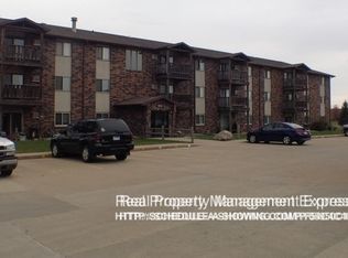 4400 W Chippewa Cir APT 9, Sioux Falls, SD 57106