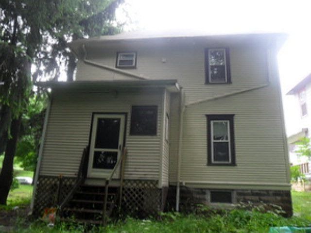 2nd image of 408 W 5th St
