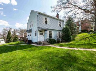 1510 W 3rd St, Dubuque, IA 52001