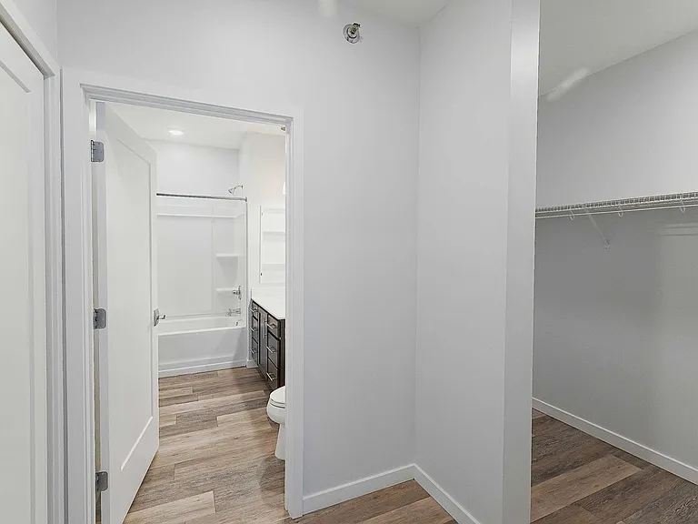 River Rock Apartments — Photo 48
