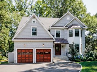 167 Brookmere Dr, Fairfield, CT 06824