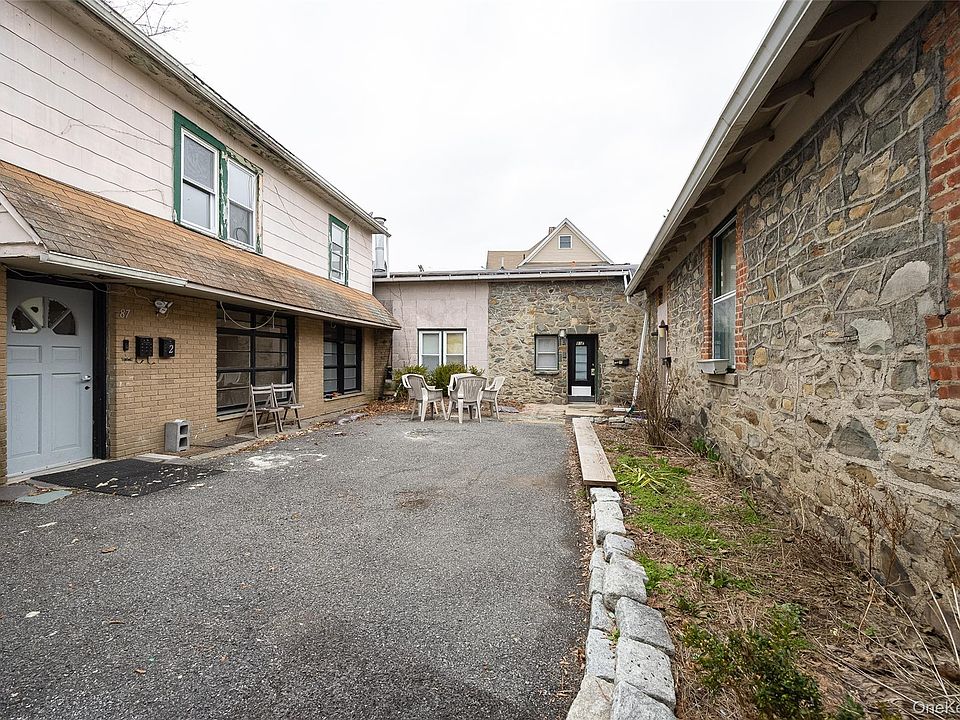 1st image of 87 Vineyard Avenue