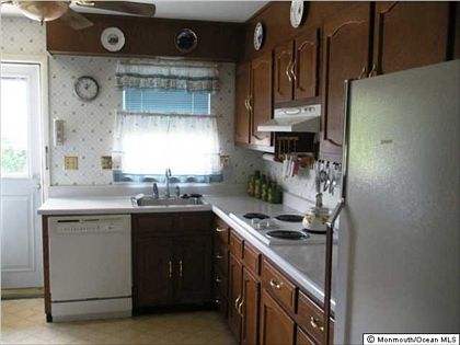 4th image of 21A Edinburgh Ln #A