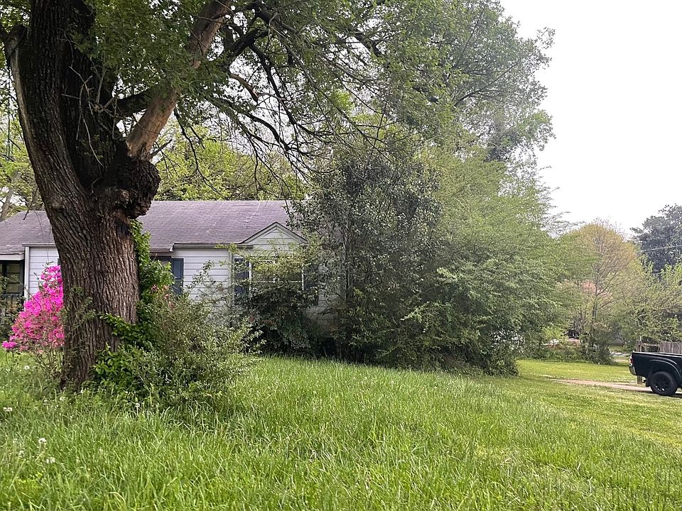 1st image of 2151 Kennesaw Way SE