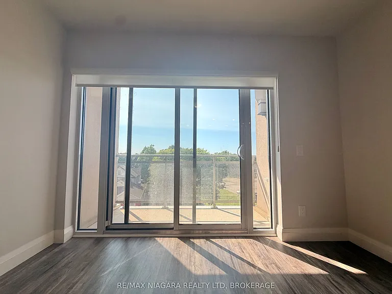 5698 Main St #405 — Photo 15