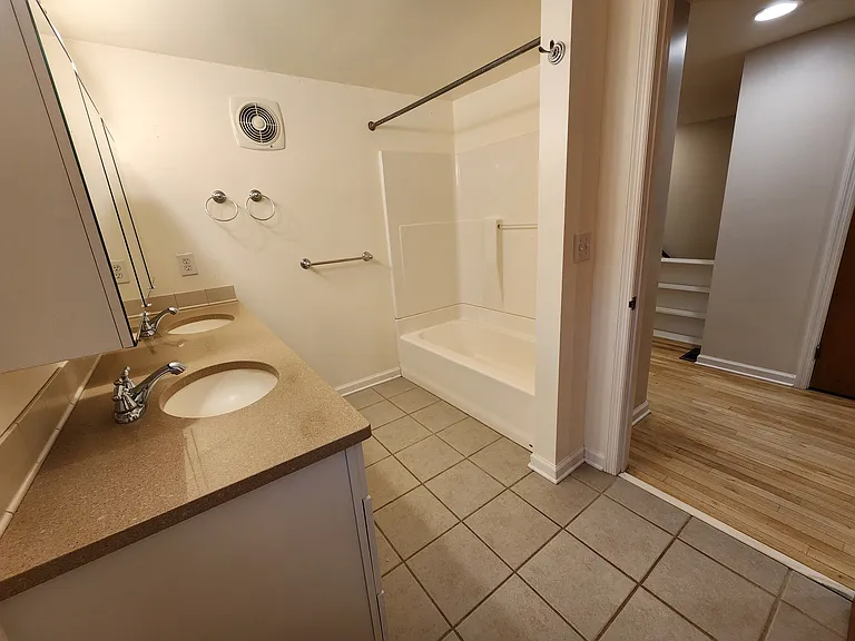 1 Circle Dr — Photo 15