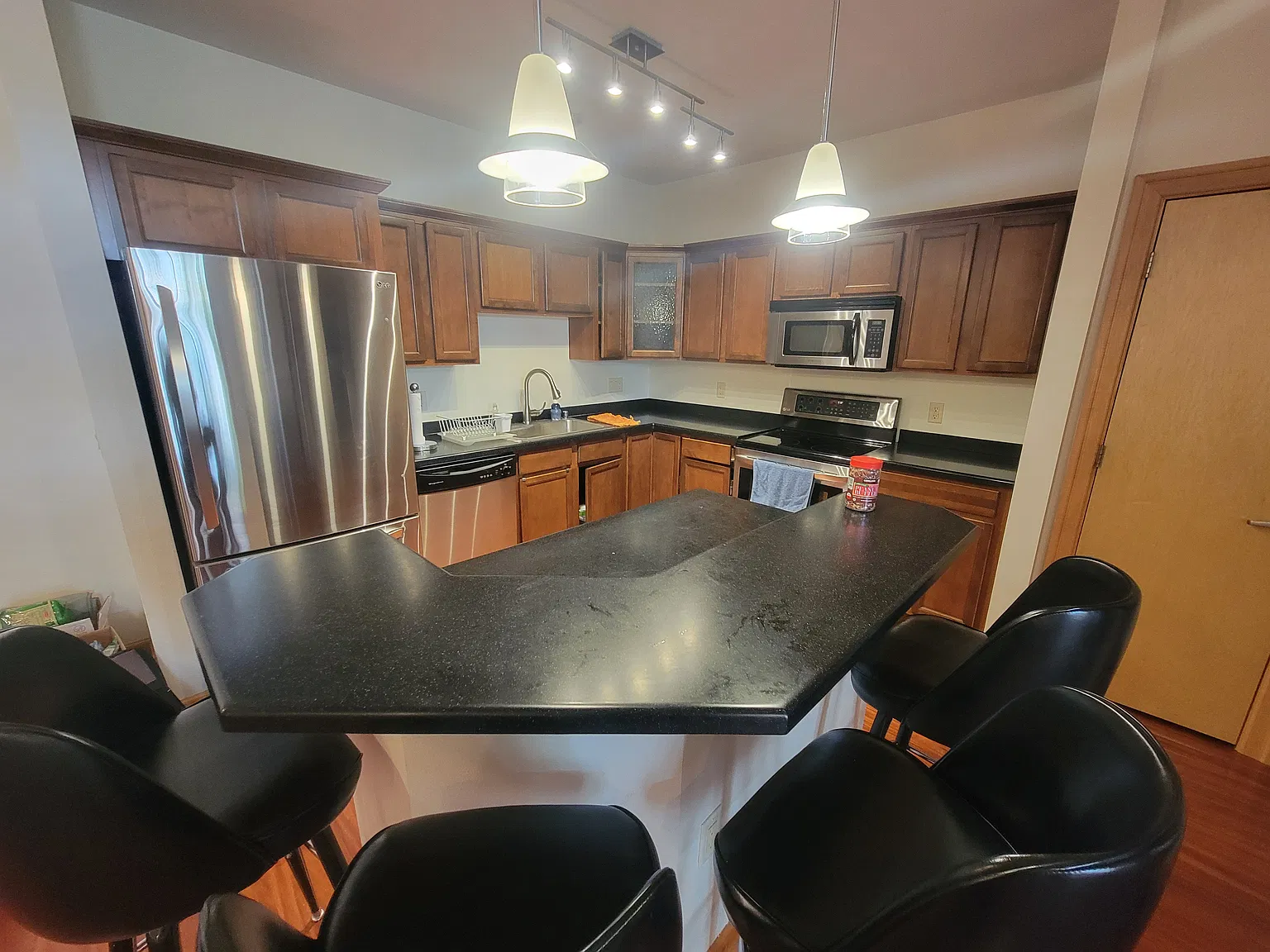 2 bed, 1331 sqft, $875 — Photo 3