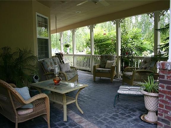 4th image of 916 Fairview Dr