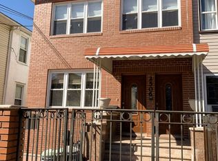 2506 E 24th St, Brooklyn, NY 11235