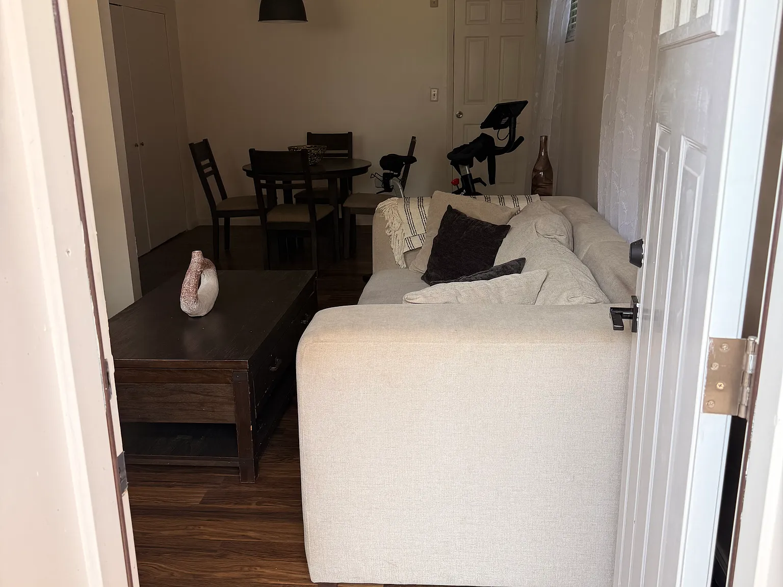 1 bed, $1,800 — Photo 3