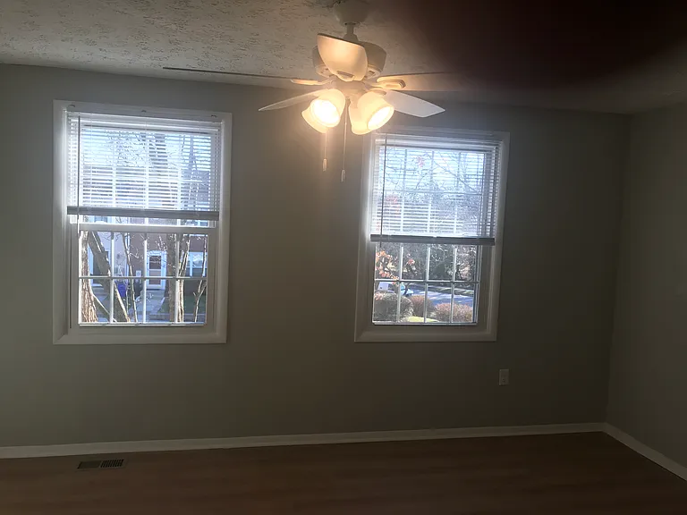 5811 Rowanberry Dr #5811 — Photo 37