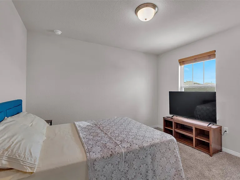 6401 Night Chinook Dr — Photo 32