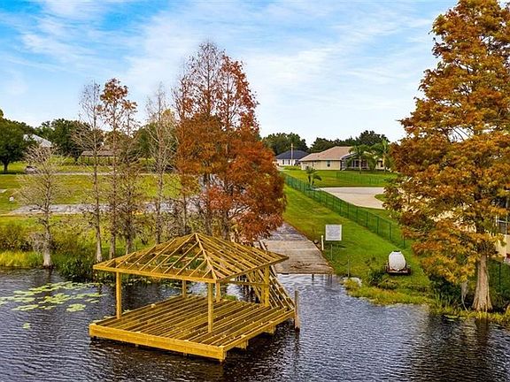 4th image of 10928 Crescent Lake Ct