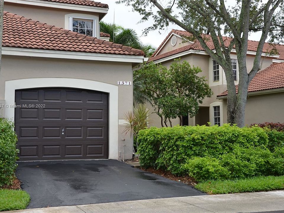 1st image of 1371 Sorrento Dr #0