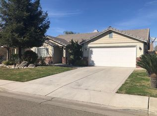 710 W Russell Ave, Visalia, CA 93277