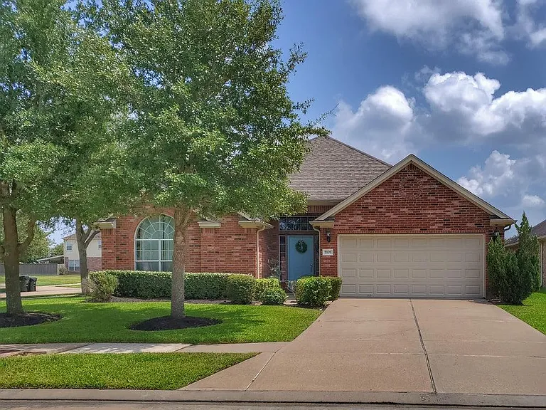 5526 Hickory Harvest Dr — Photo 1