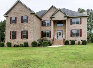 141 Albany Dr, Mooresville, NC 28115