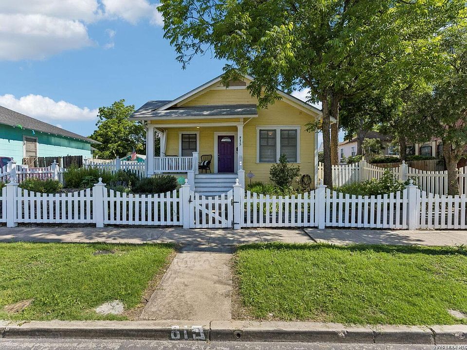 1st image of 815 BURNET ST