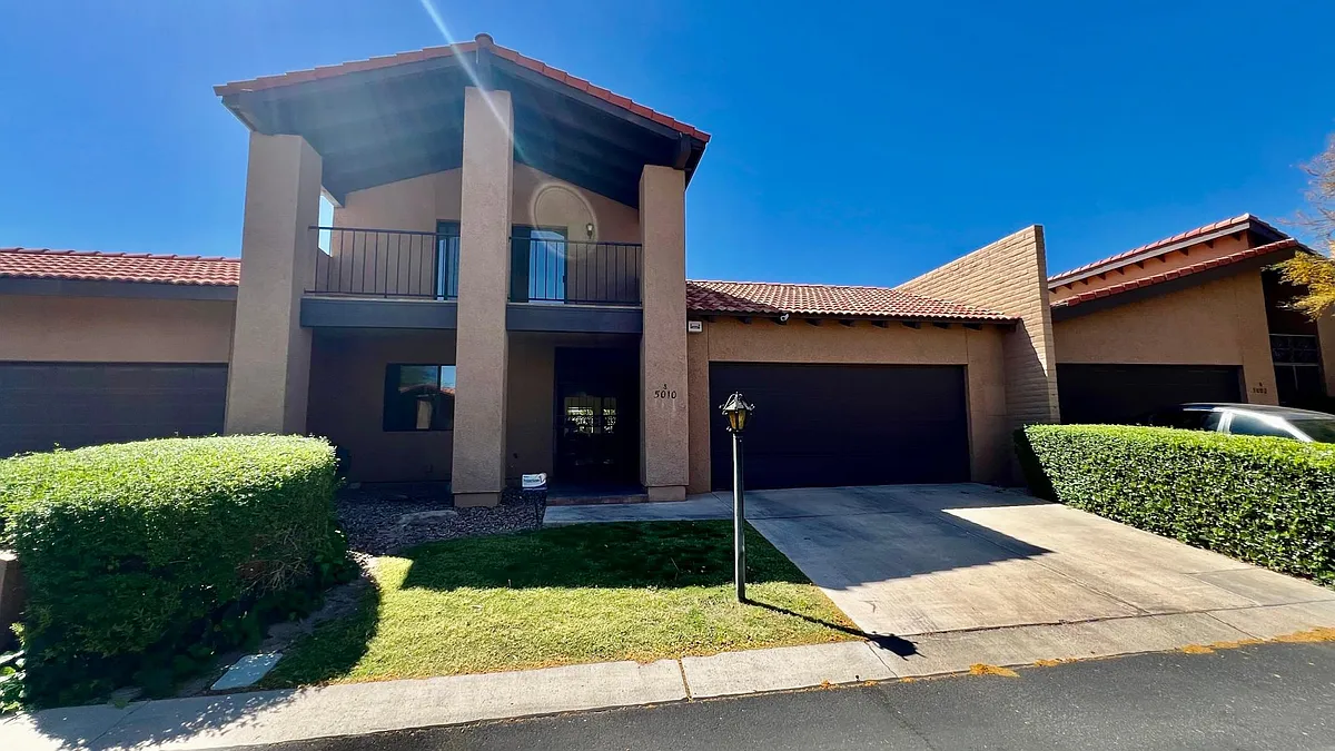 Building Photo - 5010 E South Regency Cir