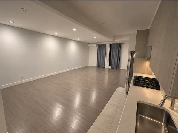 6420 83rd St Floor 1, Middle Village, NY 11379