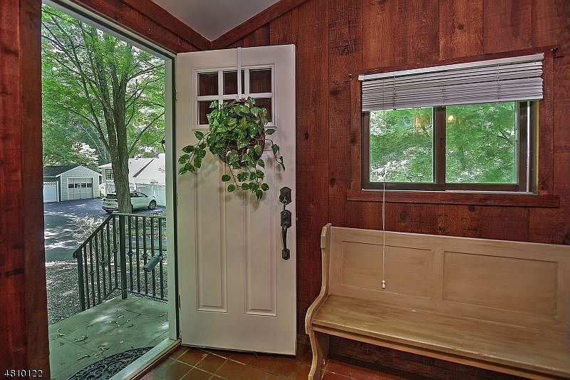 28 Roxiticus Rd, Mendham, NJ 07945 Zillow