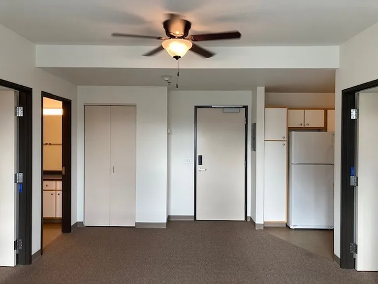 2001 NW Monroe Ave #312 — Photo 5