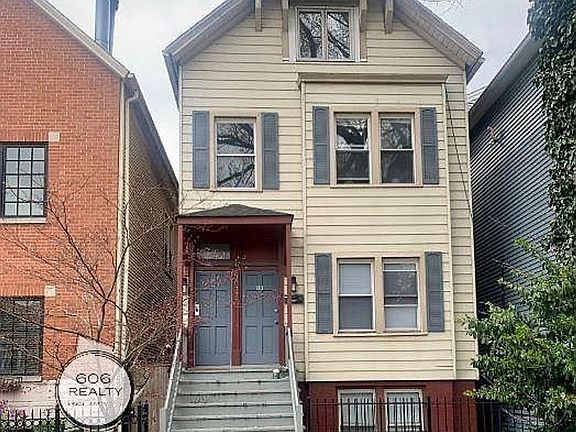 2nd image of 3037 N Southport Ave APT 1R