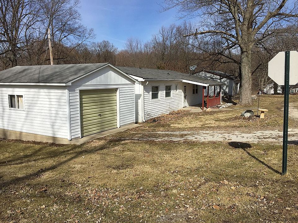 1st image of 400 S Pleasant St