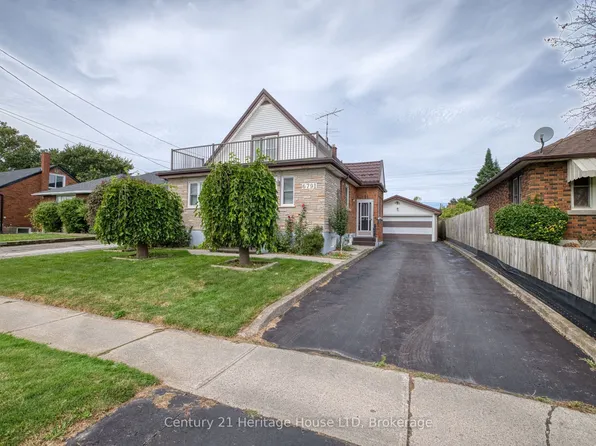 6791 Dunn St, Niagara Falls, ON L2G 2R3