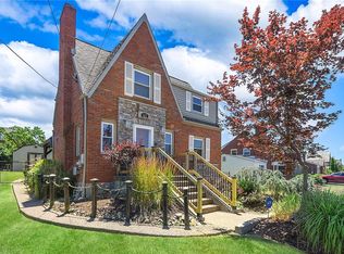 627 Greenlee Rd, Pittsburgh, PA 15227