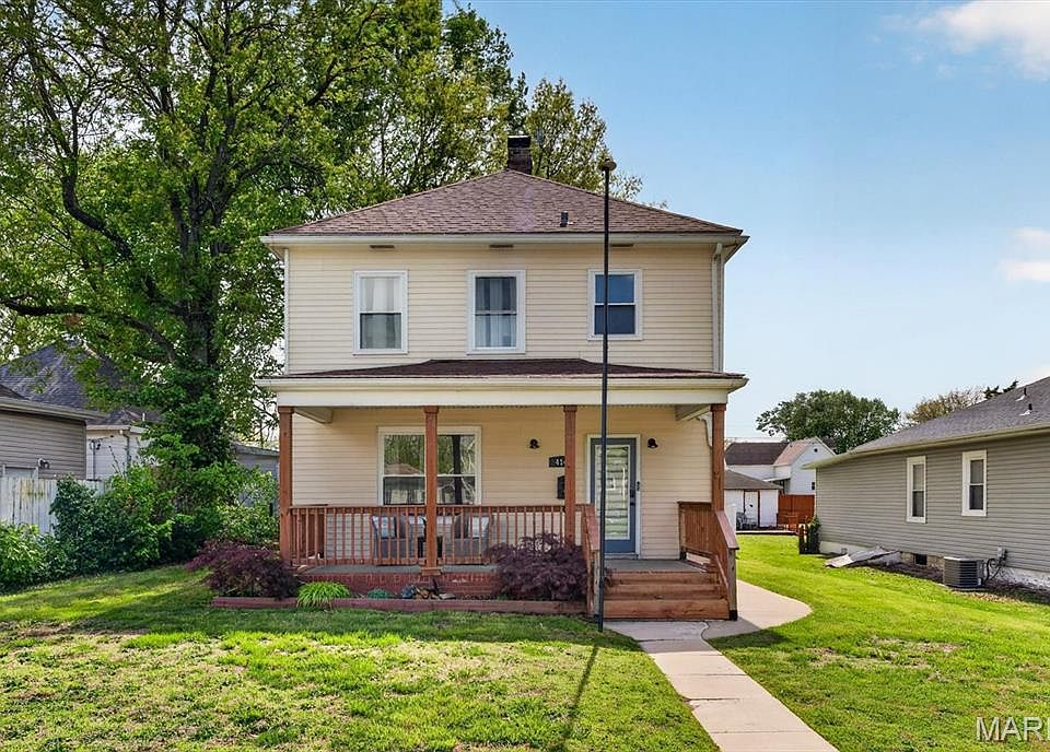 1st image of 414 Rebecca Ave