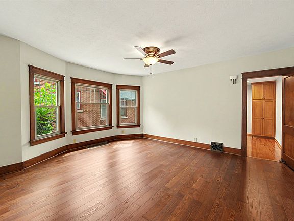5th image of 724 Highland Ave