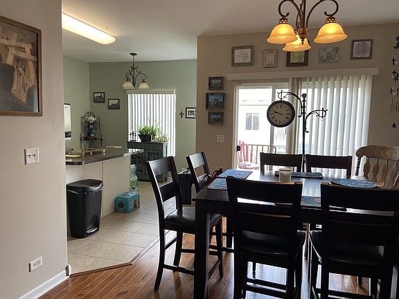 4th image of 1363 Manning Ave #1363