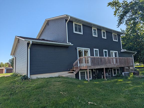 3rd image of 840 Church St