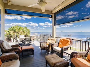 7513 N Shores Dr, Navarre, FL 32566
