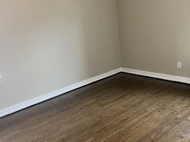2927 S Delaware Ave #7 — Photo 15