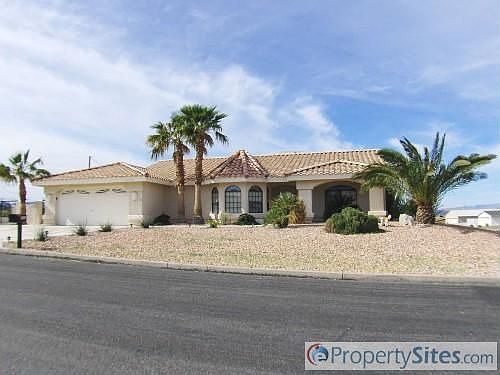 2nd image of 3181 Shoshone Dr
