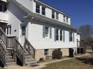 29 Hobart St, Westerly, RI 02891