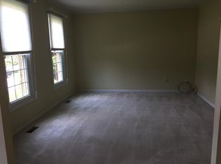 8914 Magnolia Ridge Rd, Fairfax Station, VA 22039