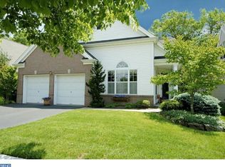 35 Pinflower Ln, Princeton Junction, NJ 08550